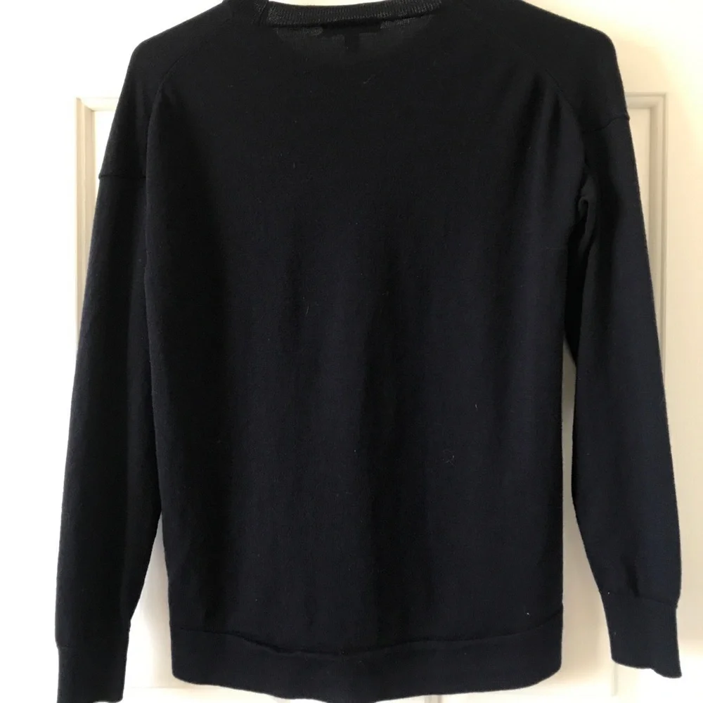 J. Crew Men’s Dark Blue crew neck sweater XS